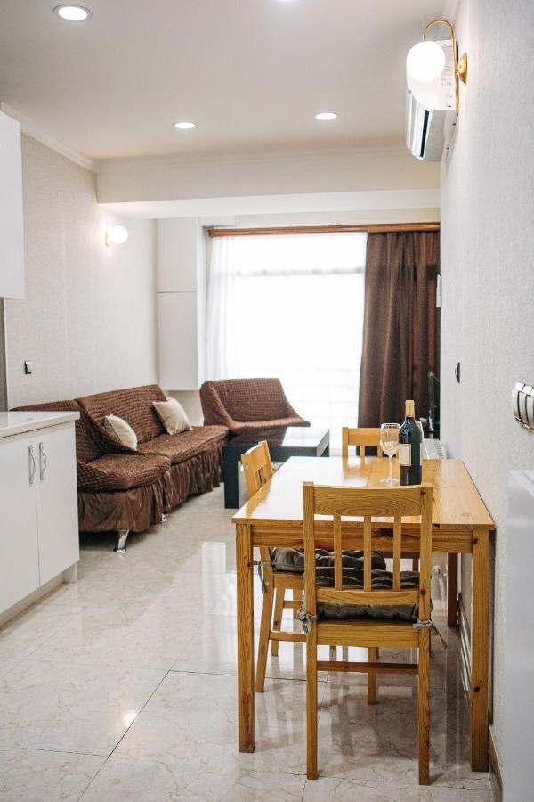 Apartament444 Tbilisi Luaran gambar